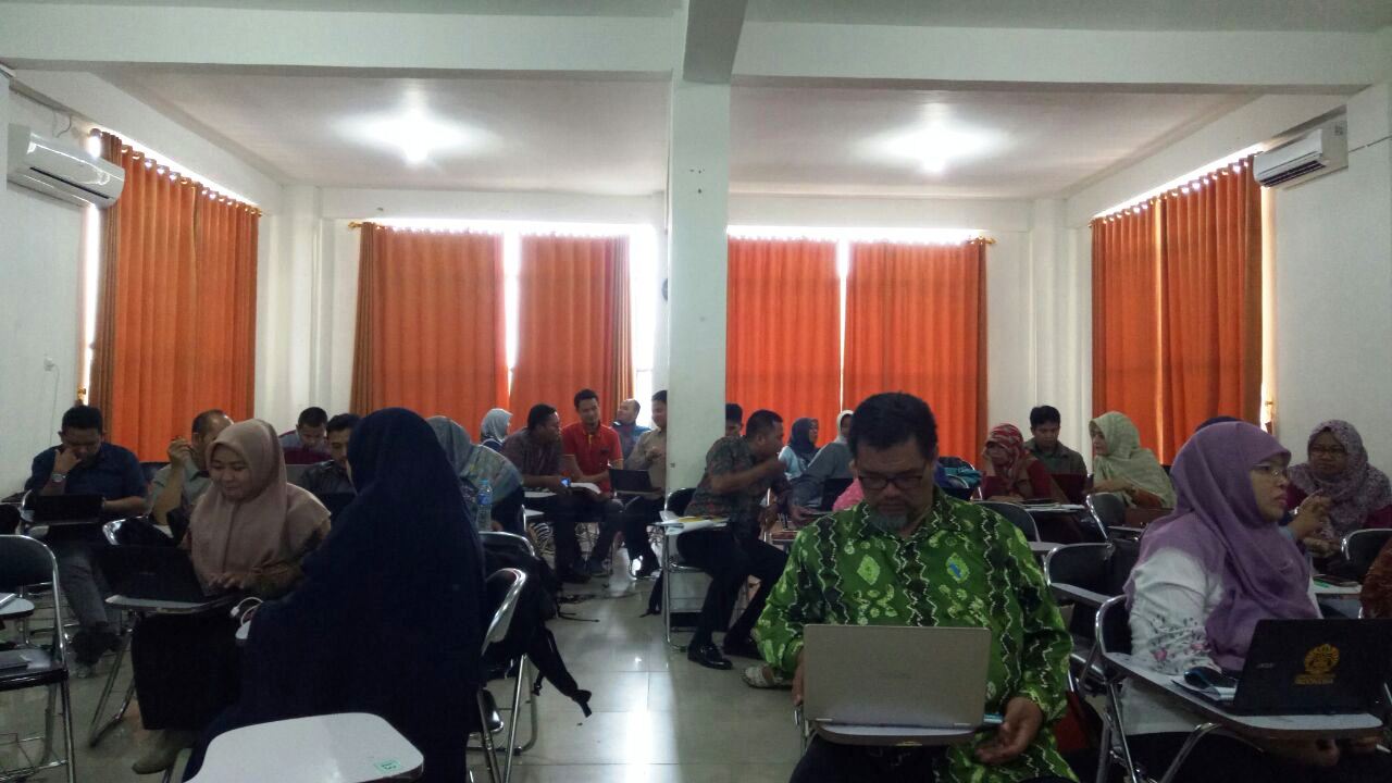 Read more about the article Workshop Penyusunan Kurikulum Prodi di UMKT Samarinda